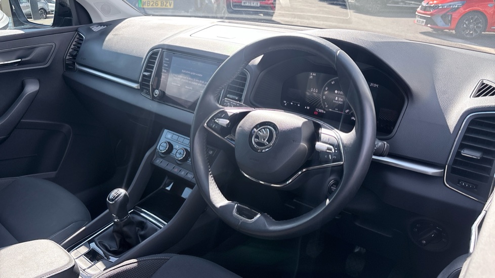 Skoda Karoq 1.5 TSI SE Drive 5dr Petrol Estate - Image 11