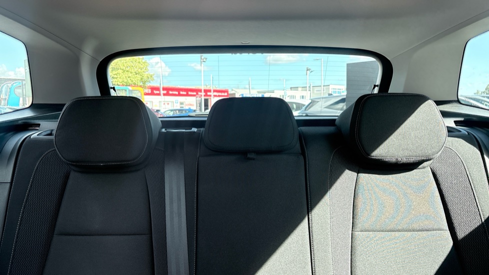 Skoda Karoq 1.5 TSI SE Drive 5dr Petrol Estate - Image 15