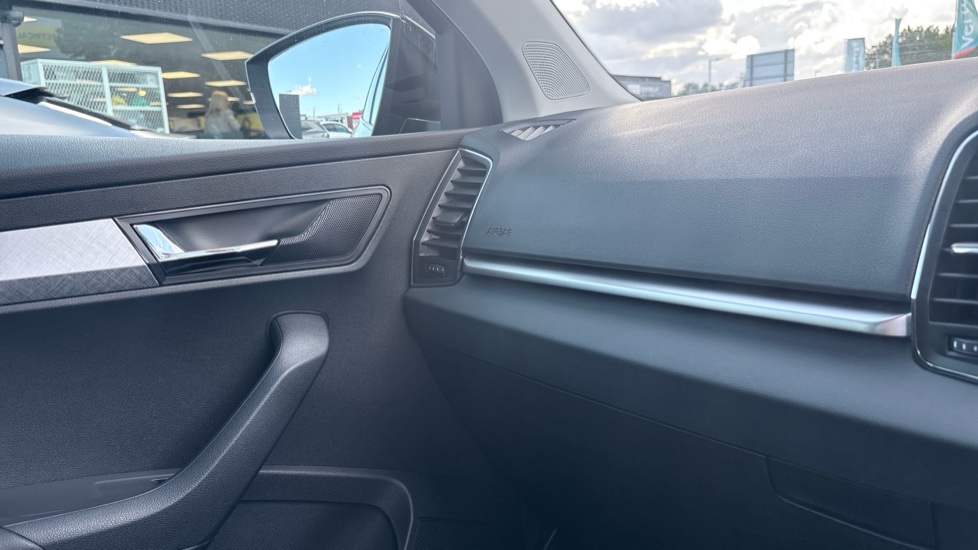 Skoda Karoq 1.5 TSI SE Drive 5dr Petrol Estate - Image 38