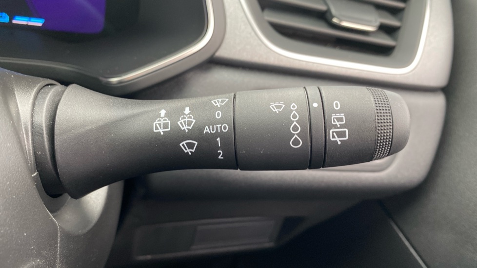 Renault Symbioz 1.8 E-Tech FHEV 160 Techno 5dr Auto Hybrid Estate - Image 31