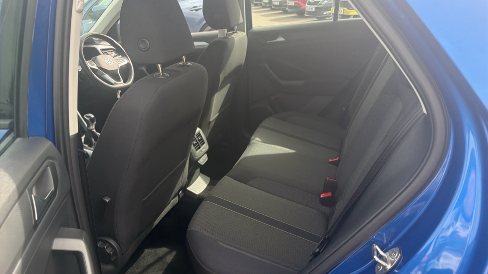 Volkswagen T-Roc 1.0 TSI Life 5dr Petrol Hatchback - Image 16