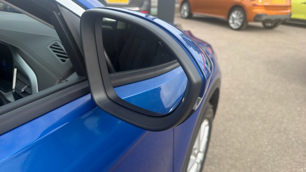 Volkswagen T-Roc 1.0 TSI Life 5dr Petrol Hatchback - Image 21
