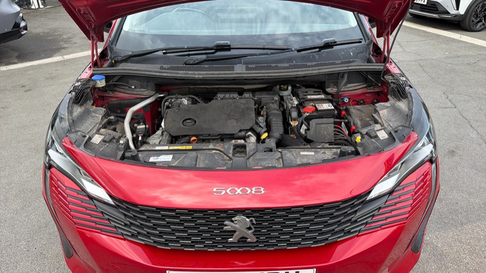 Peugeot 5008 1.5 BlueHDi Allure Premium 5dr Diesel Estate - Image 8