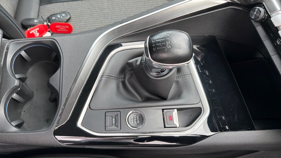 Peugeot 5008 1.5 BlueHDi Allure Premium 5dr Diesel Estate - Image 13