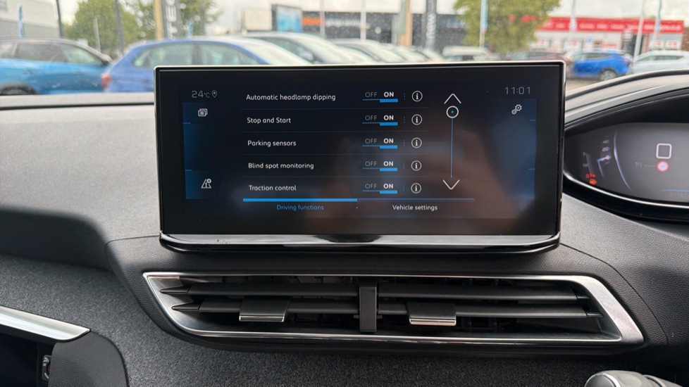 Peugeot 5008 1.5 BlueHDi Allure Premium 5dr Diesel Estate - Image 24