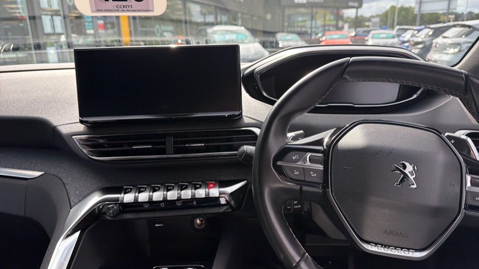 Peugeot 5008 1.5 BlueHDi Allure Premium+ 5dr EAT8 Diesel Estate - Image 10