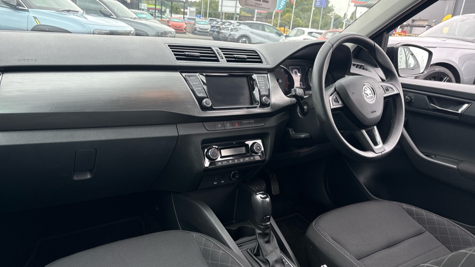 Skoda Fabia 1.0 TSI 110 SE L 5dr DSG Petrol Hatchback - Image 9
