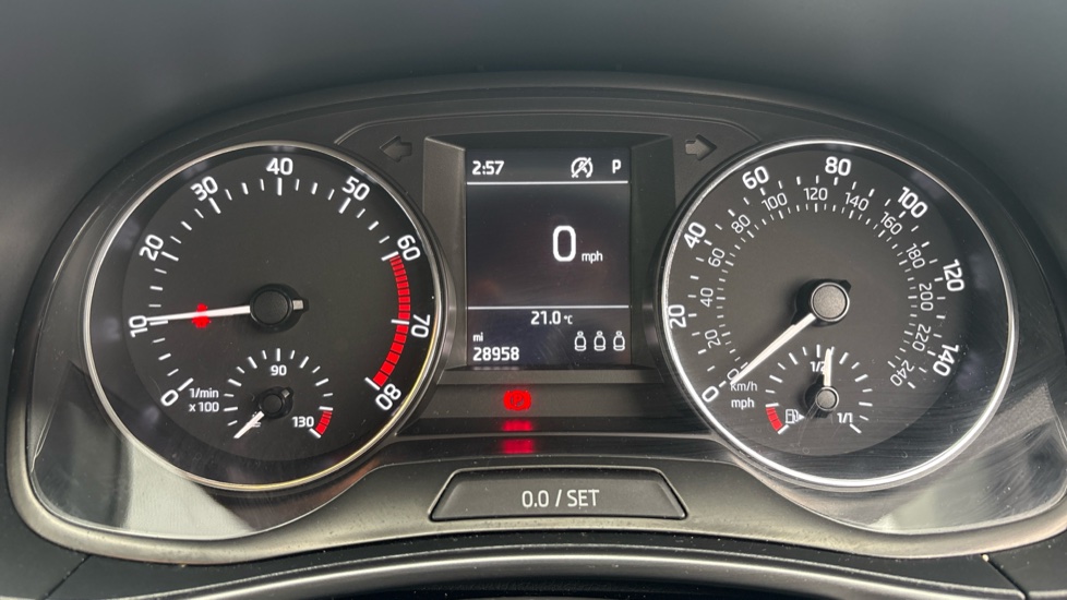 Skoda Fabia 1.0 TSI 110 SE L 5dr DSG Petrol Hatchback - Image 18