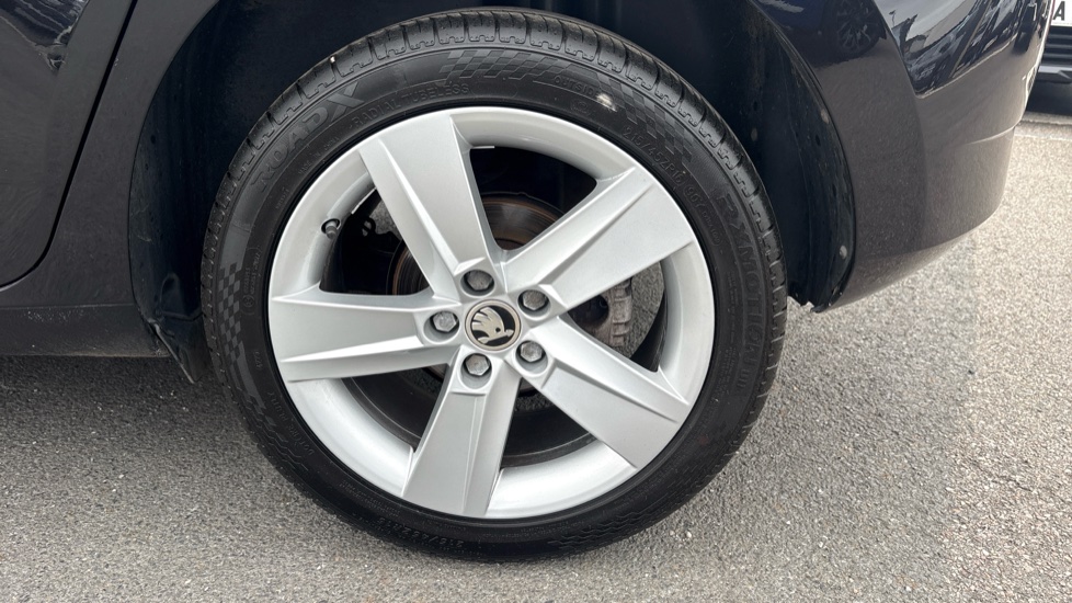 Skoda Fabia 1.0 TSI 110 SE L 5dr DSG Petrol Hatchback - Image 42