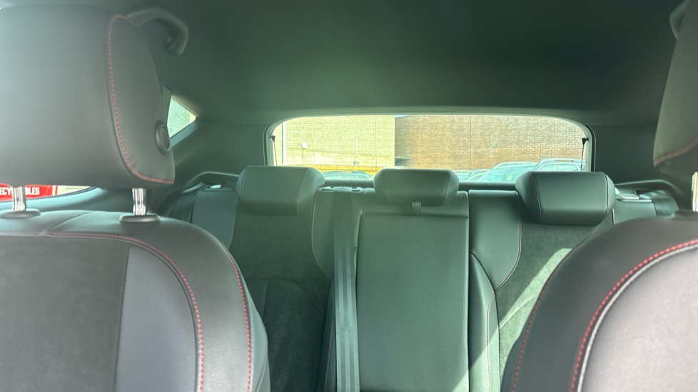 SEAT Leon 2.0 TDI 150 FR Black Edition [EZ] 5dr DSG Diesel Hatchback - Image 15