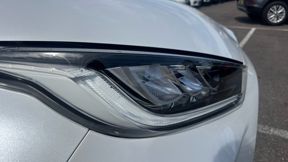 Toyota Yaris 1.5 Hybrid 130 Premiere Edition 5dr CVT Hybrid Hatchback - Image 22