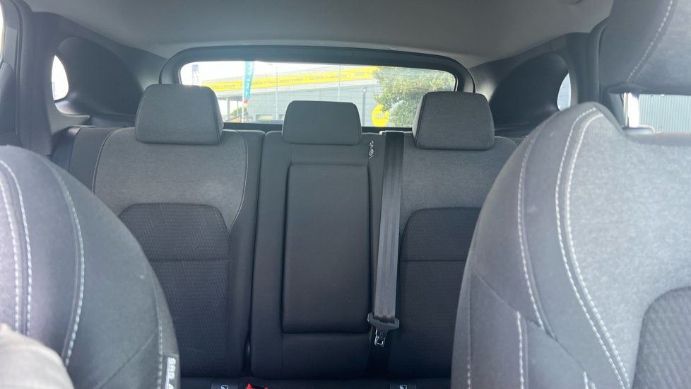 Nissan Qashqai 1.3 DiG-T MH 158 N-Connecta 5dr Xtronic Petrol Hatchback - Image 15