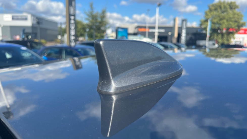 Nissan Qashqai 1.3 DiG-T MH 158 N-Connecta 5dr Xtronic Petrol Hatchback - Image 38
