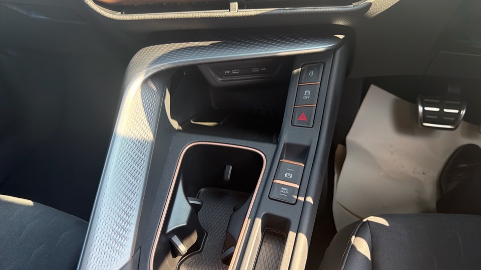 CUPRA Terramar 1.5 eTSI 150 V2 5dr DSG Petrol Hatchback - Image 26