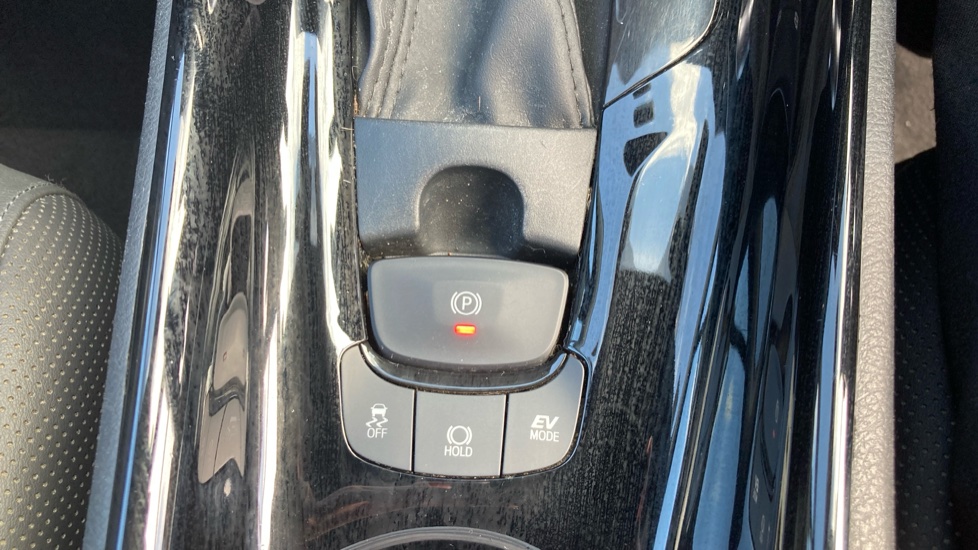 Toyota C-HR 1.8 Hybrid Excel 5dr CVT Hybrid Hatchback - Image 25