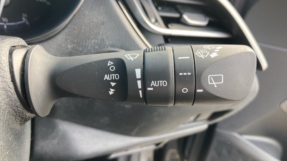 Toyota C-HR 1.8 Hybrid Excel 5dr CVT Hybrid Hatchback - Image 29