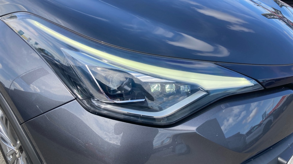Toyota C-HR 1.8 Hybrid Excel 5dr CVT Hybrid Hatchback - Image 41