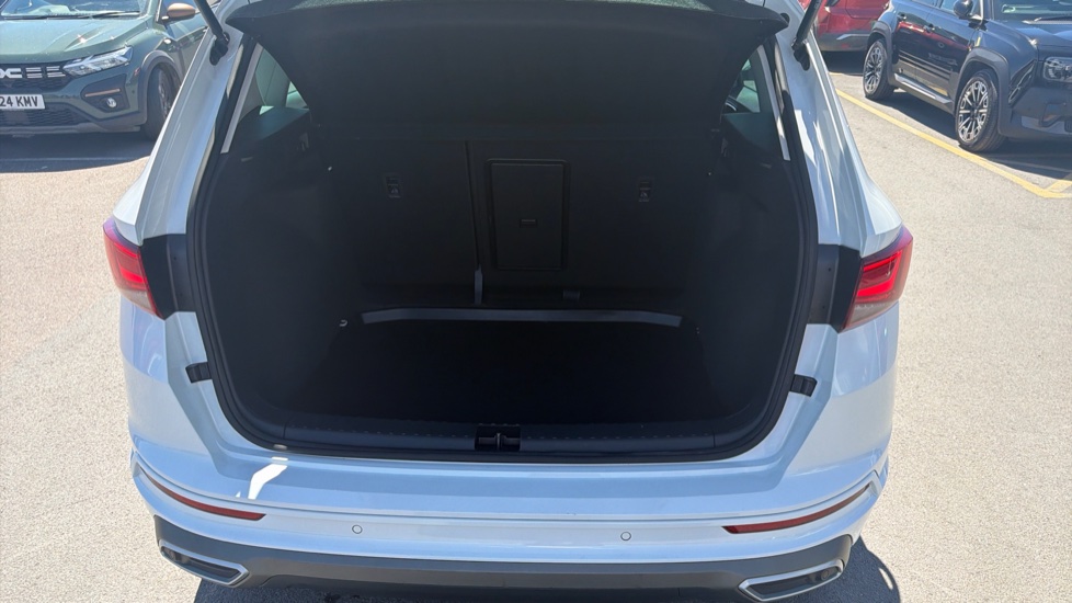 SEAT Ateca 1.5 TSI EVO FR Sport 5dr DSG Petrol Estate - Image 4