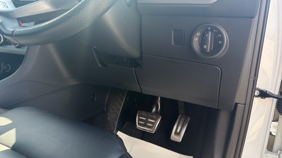 SEAT Ateca 1.5 TSI EVO FR Sport 5dr DSG Petrol Estate - Image 24