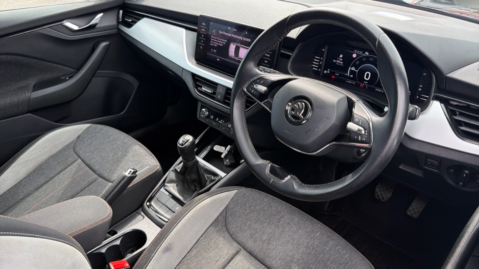 Skoda Kamiq 1.0 TSI 110 SE L 5dr Petrol Hatchback - Image 11
