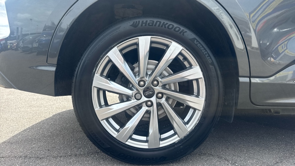 Ford Kuga 2.5 PHEV Vignale 5dr CVT Estate - Image 7