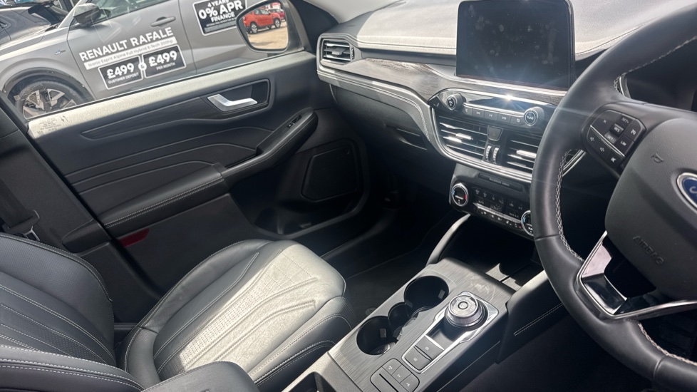 Ford Kuga 2.5 PHEV Vignale 5dr CVT Estate - Image 14