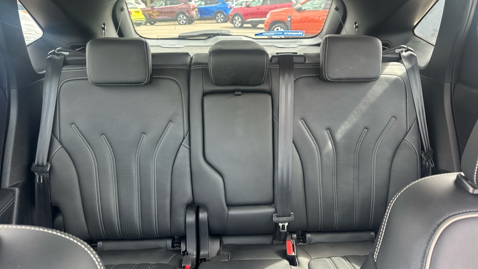 Ford Kuga 2.5 PHEV Vignale 5dr CVT Estate - Image 15