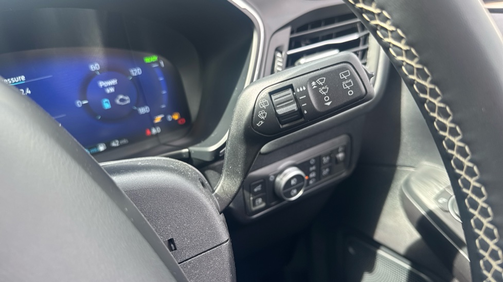 Ford Kuga 2.5 PHEV Vignale 5dr CVT Estate - Image 52