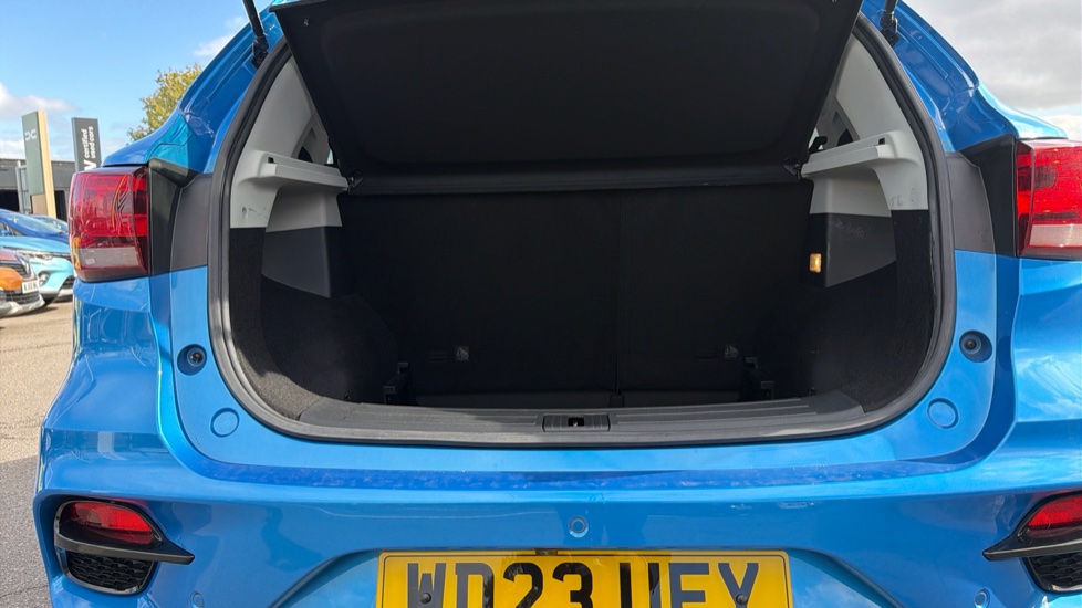MG ZS 1.5 VTi-TECH Exclusive 5dr Petrol Hatchback - Image 4