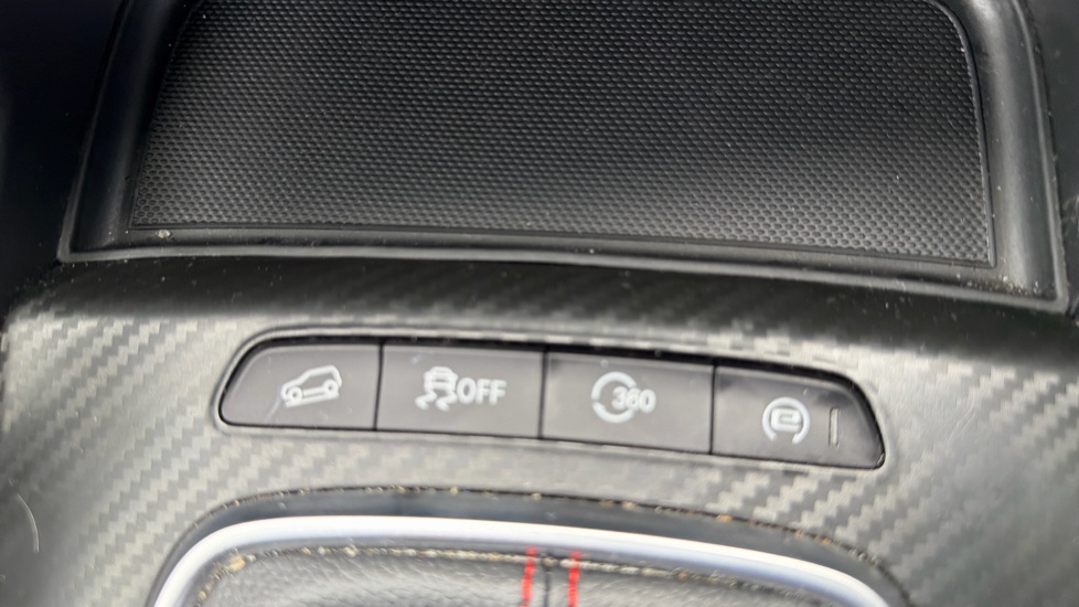 MG ZS 1.5 VTi-TECH Exclusive 5dr Petrol Hatchback - Image 21