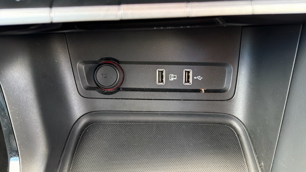 MG ZS 1.5 VTi-TECH Exclusive 5dr Petrol Hatchback - Image 30