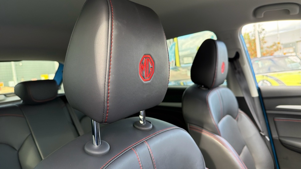 MG ZS 1.5 VTi-TECH Exclusive 5dr Petrol Hatchback - Image 33