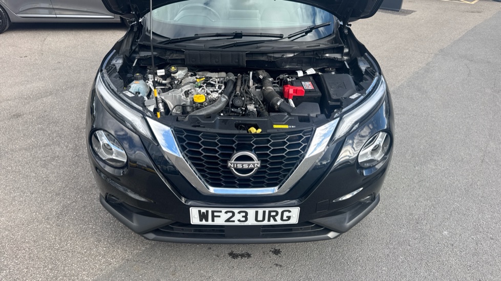 Nissan Juke 1.0 DiG-T 114 N-Connecta 5dr Petrol Hatchback - Image 8