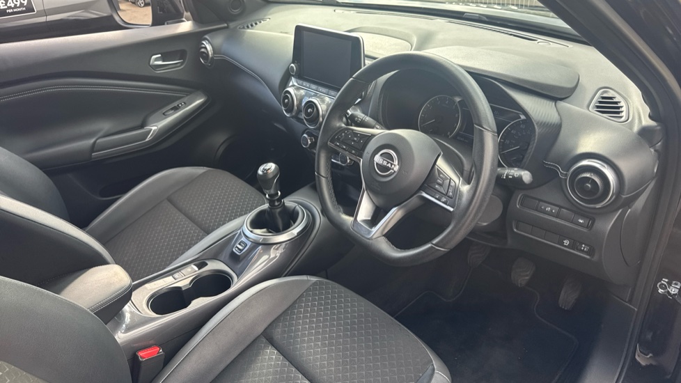 Nissan Juke 1.0 DiG-T 114 N-Connecta 5dr Petrol Hatchback - Image 11
