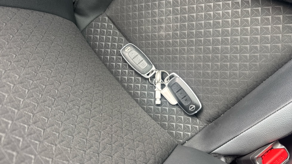 Nissan Juke 1.0 DiG-T 114 N-Connecta 5dr Petrol Hatchback - Image 20