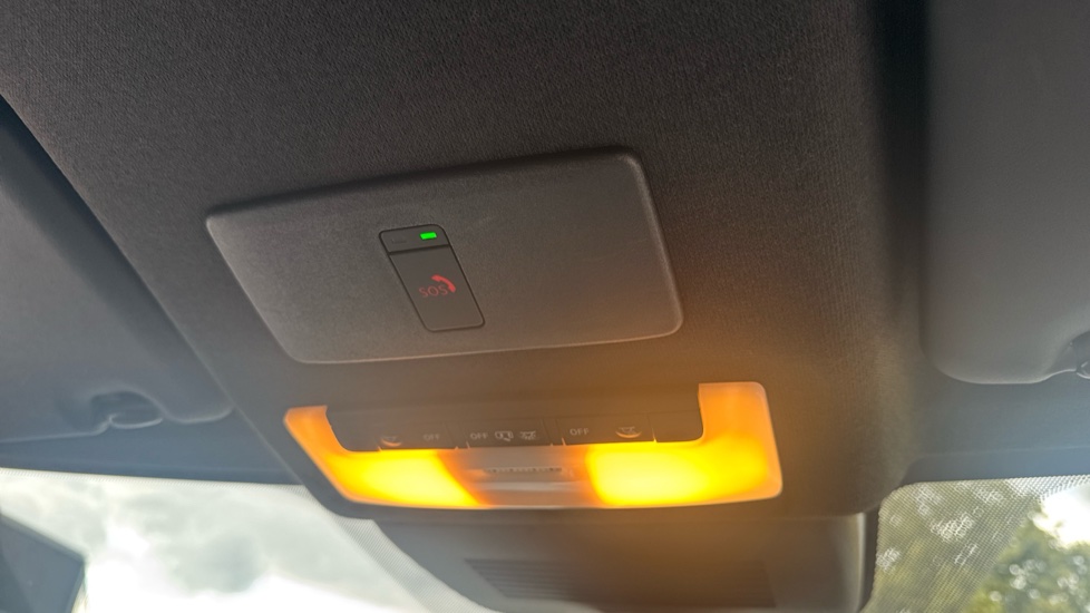 Nissan Juke 1.0 DiG-T 114 N-Connecta 5dr Petrol Hatchback - Image 24