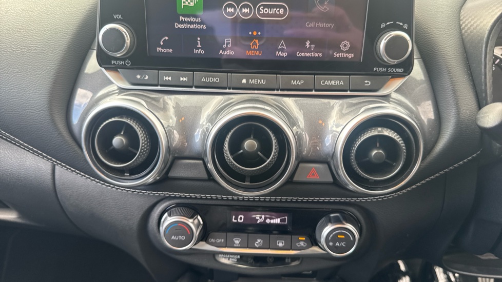 Nissan Juke 1.0 DiG-T 114 N-Connecta 5dr Petrol Hatchback - Image 28