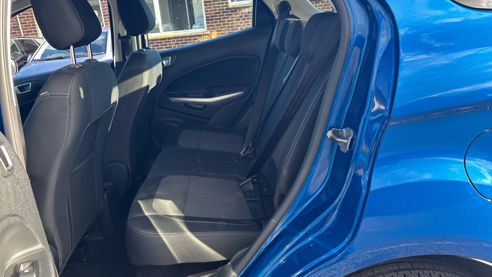 Ford EcoSport 1.0 EcoBoost 125 Zetec 5dr Auto Petrol Hatchback - Image 16