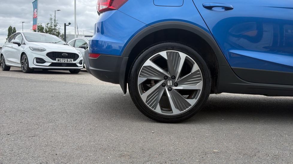 SEAT Arona 1.0 TSI 110 FR Edition 5dr Petrol Hatchback - Image 7
