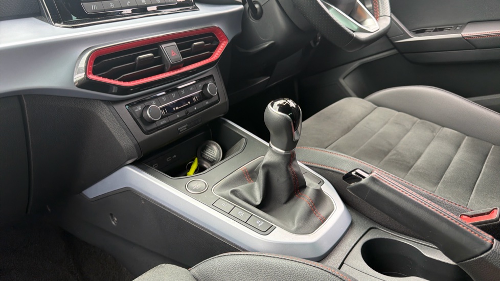 SEAT Arona 1.0 TSI 110 FR Edition 5dr Petrol Hatchback - Image 13