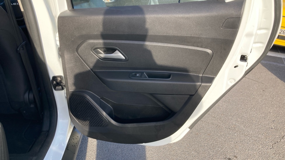 Dacia Duster 1.0 TCe 90 Journey 5dr Petrol Estate - Image 36