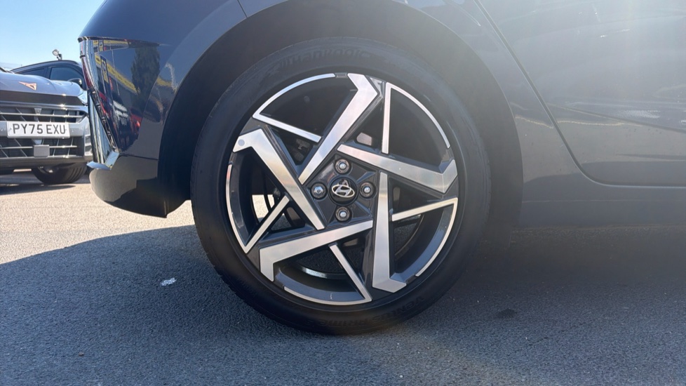 Hyundai i20 1.0T GDi Premium 5dr Petrol Hatchback - Image 7