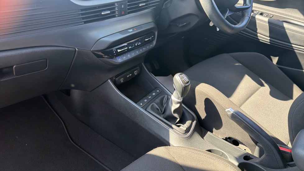 Hyundai i20 1.0T GDi Premium 5dr Petrol Hatchback - Image 13