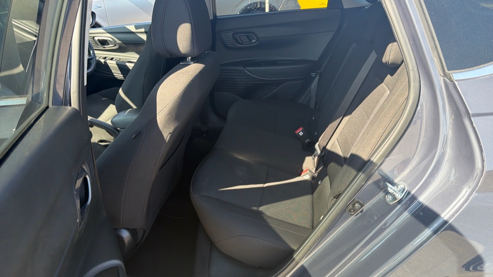 Hyundai i20 1.0T GDi Premium 5dr Petrol Hatchback - Image 16