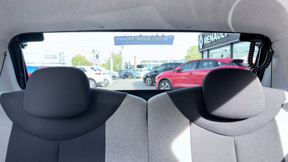 Citroen C1 1.2 PureTech Flair 5dr Petrol Hatchback - Image 15