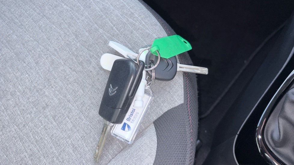 Citroen C1 1.2 PureTech Flair 5dr Petrol Hatchback - Image 20
