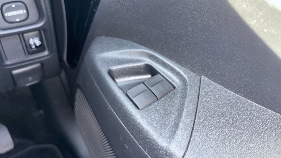 Citroen C1 1.2 PureTech Flair 5dr Petrol Hatchback - Image 24