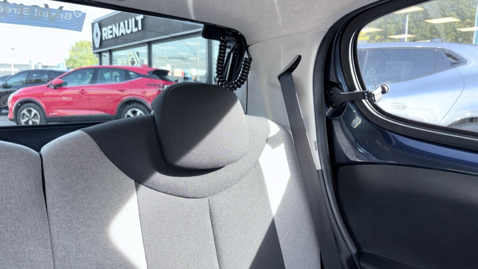 Citroen C1 1.2 PureTech Flair 5dr Petrol Hatchback - Image 31