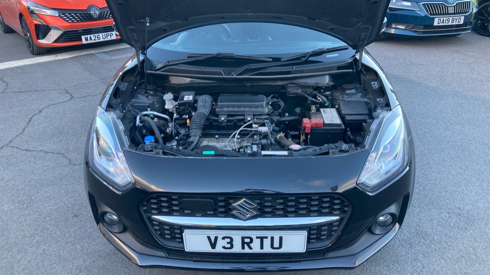 Suzuki Swift 1.2 Dualjet 83 12V Hybrid SZ5 5dr Petrol Hatchback - Image 8