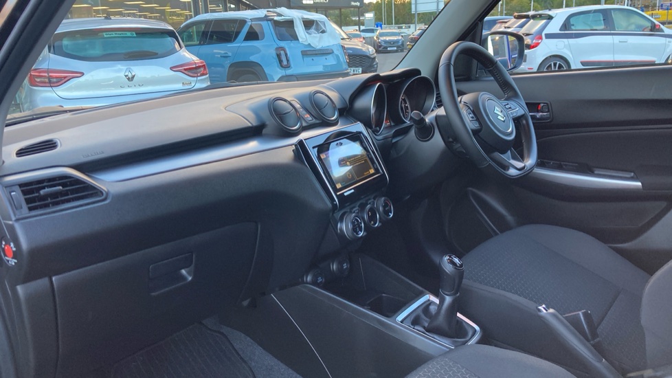 Suzuki Swift 1.2 Dualjet 83 12V Hybrid SZ5 5dr Petrol Hatchback - Image 9